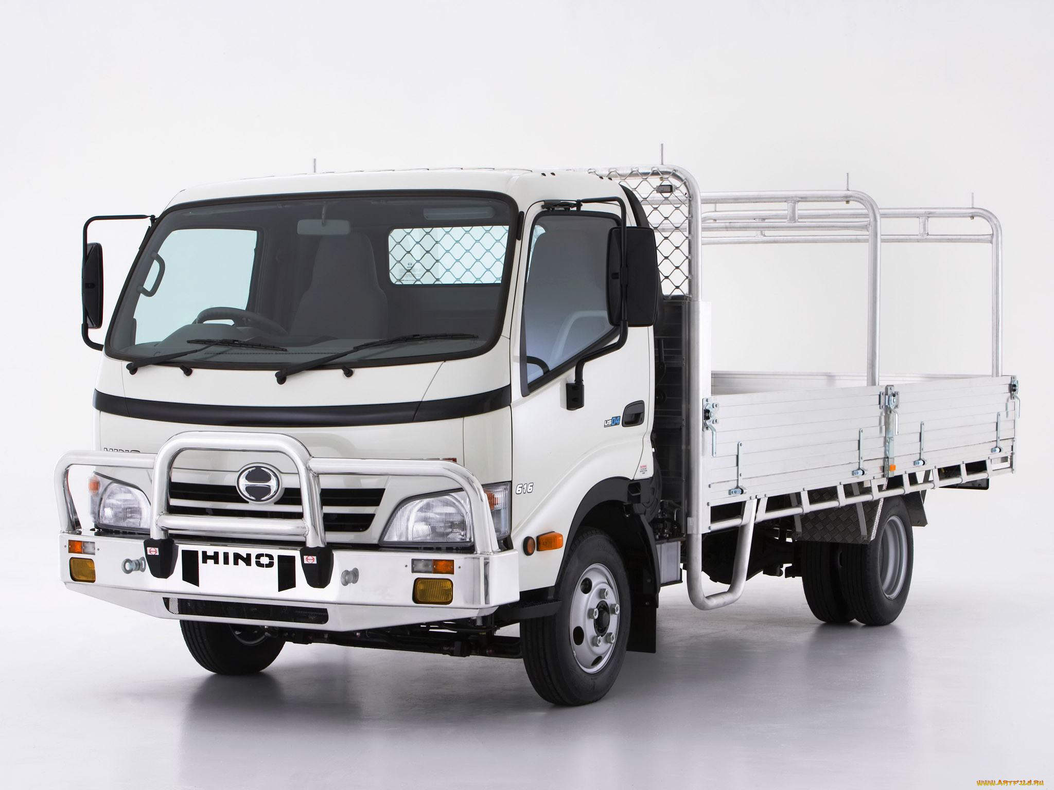 Хино 300. Машина Хино 300. Hino 600. Hino 300 2007. Hino 300 4x4.